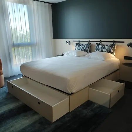 Hotel Live Bordeaux 3*