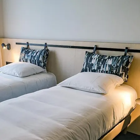 Live Bordeaux Hotel 3*